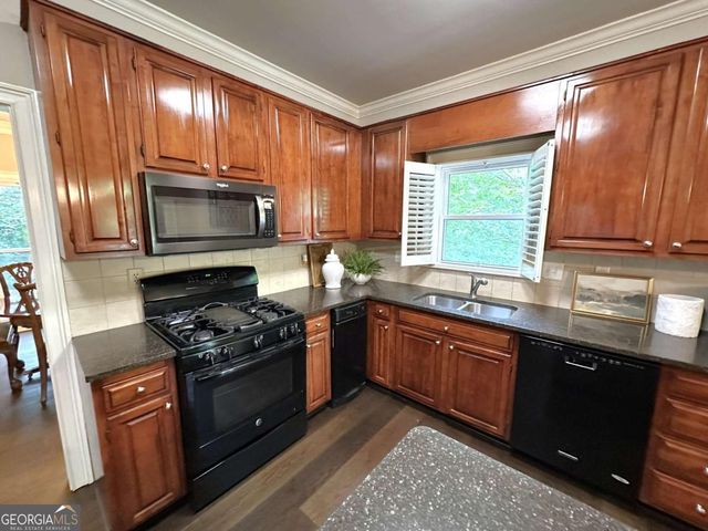 7155 Roswell Road 3, Sandy Springs, GA 30328