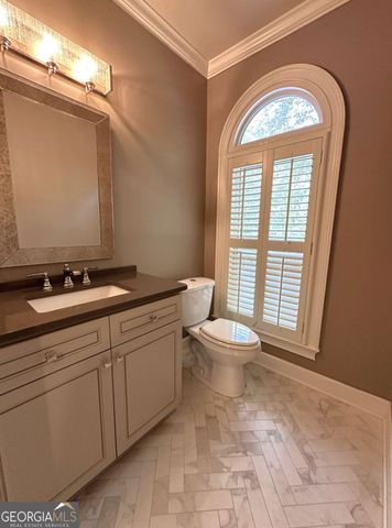 7155 Roswell Road 3, Sandy Springs, GA 30328