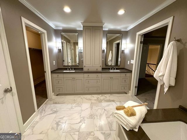 7155 Roswell Road 3, Sandy Springs, GA 30328