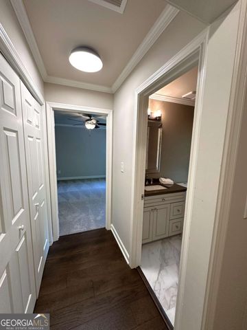 7155 Roswell Road 3, Sandy Springs, GA 30328