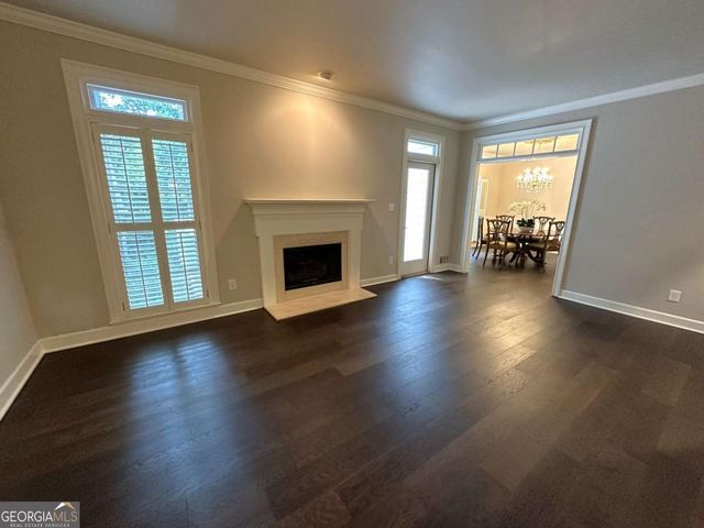 7155 Roswell Road 3, Sandy Springs, GA 30328