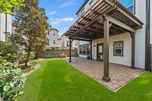 1506 Grayson Oaks Place, Houston, TX 77043