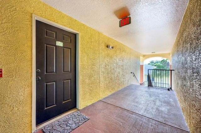 1950 SUMMER CLUB DRIVE 310, Oviedo, FL 32765
