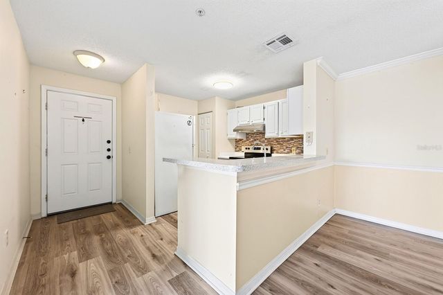1950 SUMMER CLUB DRIVE 310, Oviedo, FL 32765