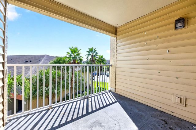 1950 SUMMER CLUB DRIVE 310, Oviedo, FL 32765