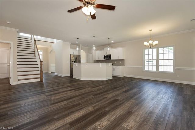 413 Freemont Drive, Thomasville, NC 27360
