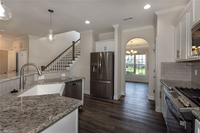 413 Freemont Drive, Thomasville, NC 27360