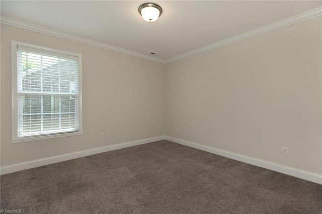 413 Freemont Drive, Thomasville, NC 27360