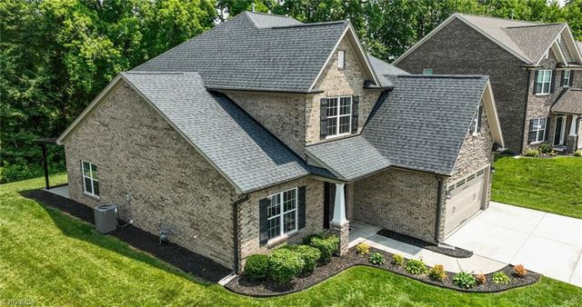 413 Freemont Drive, Thomasville, NC 27360