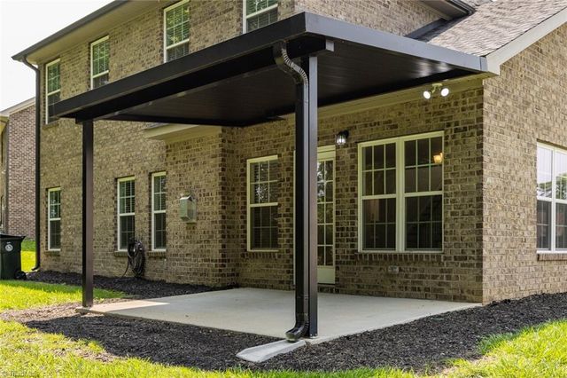 413 Freemont Drive, Thomasville, NC 27360