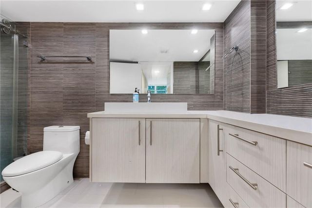 805 Cypress Boulevard 210, Pompano Beach, FL 33069