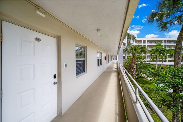 805 Cypress Boulevard 210, Pompano Beach, FL 33069
