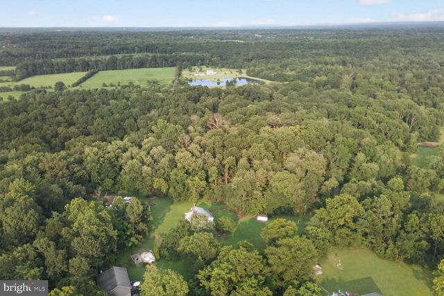 9427 BEALE LN, Midland, VA 22728