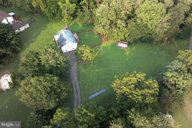 9427 BEALE LN, Midland, VA 22728