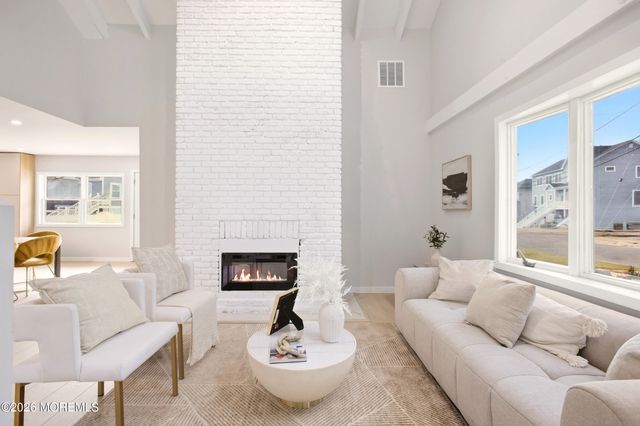 40 Osprey Drive, Toms River, NJ 08753