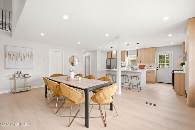 40 Osprey Drive, Toms River, NJ 08753