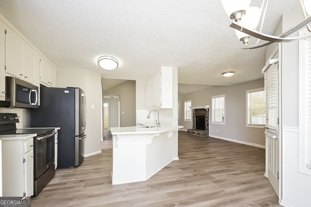 530 Allens Landing Court, Lawrenceville, GA 30045