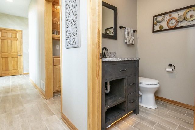 N16W29803 Brookstone CIRCLE, Pewaukee, WI 53072