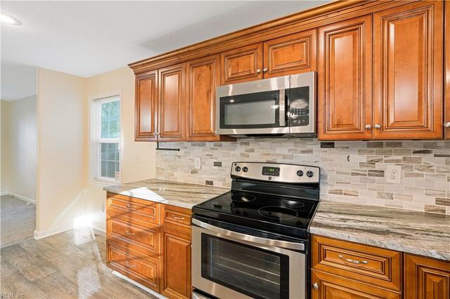 6423 Dove ST, Norfolk, VA 23513