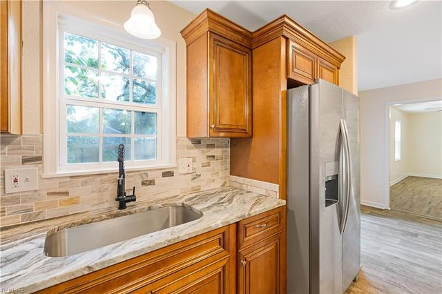 6423 Dove ST, Norfolk, VA 23513