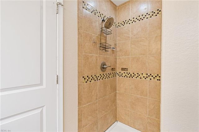 6423 Dove ST, Norfolk, VA 23513