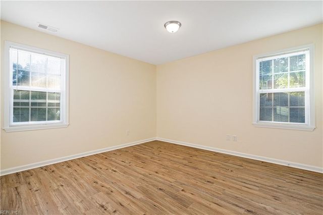 6423 Dove ST, Norfolk, VA 23513