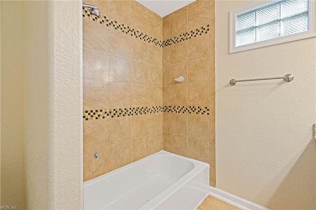 6423 Dove ST, Norfolk, VA 23513