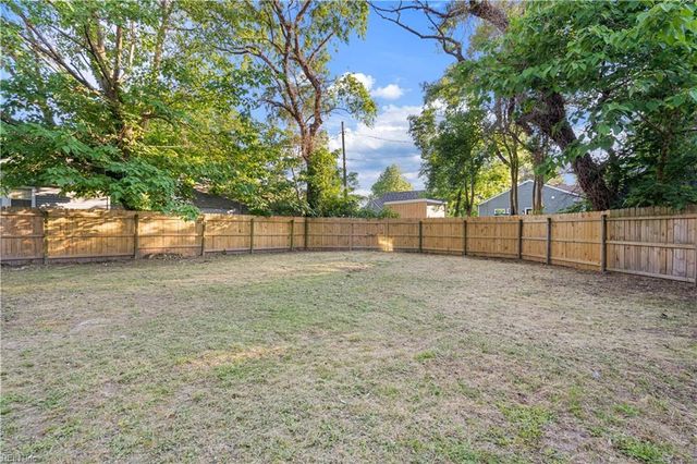 6423 Dove ST, Norfolk, VA 23513