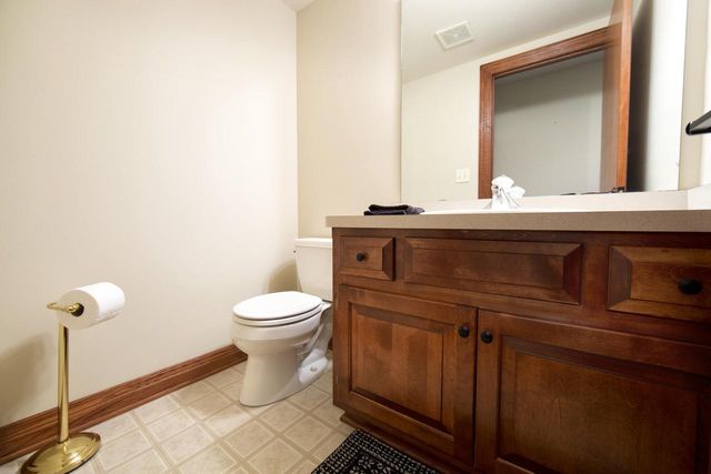 4726 Jenna COURT, Franklin, WI 53132