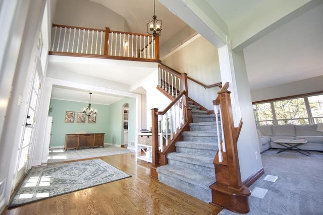 4726 Jenna COURT, Franklin, WI 53132