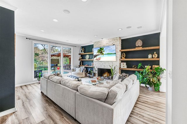 6558 Laurel Valley Road, Dallas, TX 75248