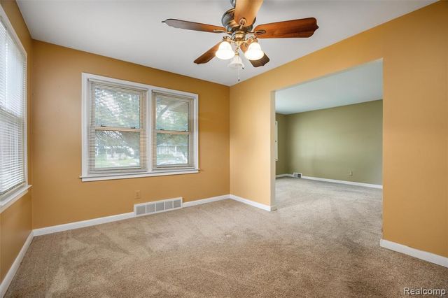 1918 E Lincoln Avenue, Royal Oak, MI 48067