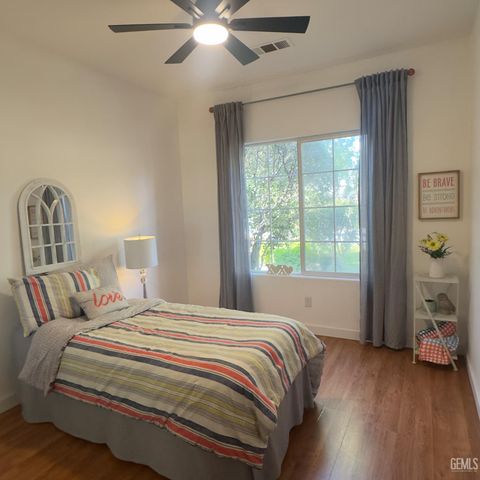 11511 Clarion River Drive, Bakersfield, CA 93311