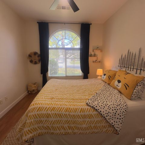 11511 Clarion River Drive, Bakersfield, CA 93311