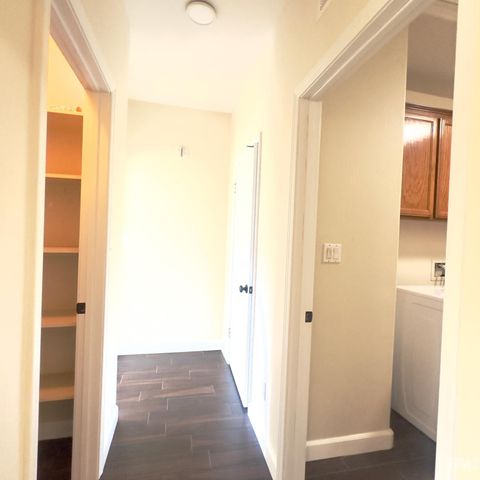 11511 Clarion River Drive, Bakersfield, CA 93311