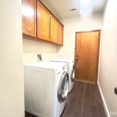 11511 Clarion River Drive, Bakersfield, CA 93311