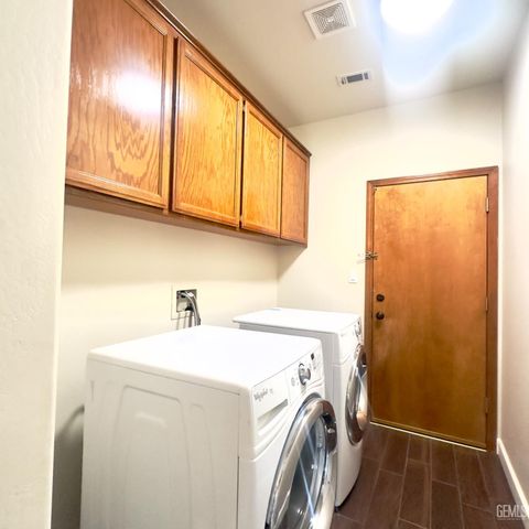 11511 Clarion River Drive, Bakersfield, CA 93311