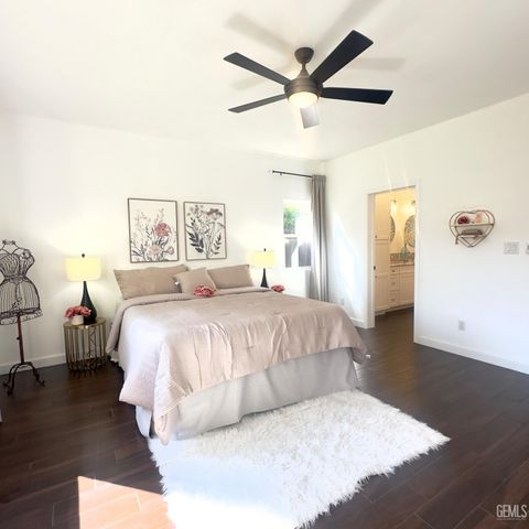 11511 Clarion River Drive, Bakersfield, CA 93311