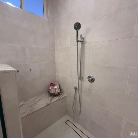 11511 Clarion River Drive, Bakersfield, CA 93311