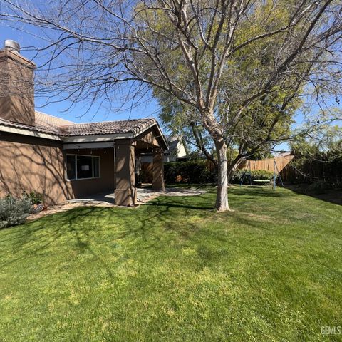 11511 Clarion River Drive, Bakersfield, CA 93311