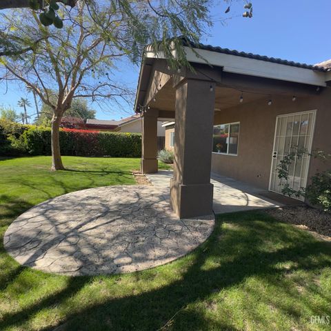 11511 Clarion River Drive, Bakersfield, CA 93311