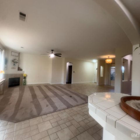 11511 Clarion River Drive, Bakersfield, CA 93311