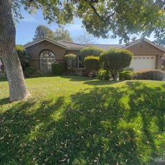11511 Clarion River Drive, Bakersfield, CA 93311