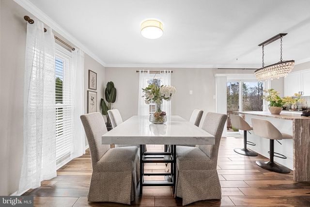 3711 FOXFIELD LN, Fairfax, VA 22033