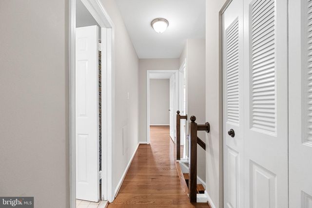 3711 FOXFIELD LN, Fairfax, VA 22033