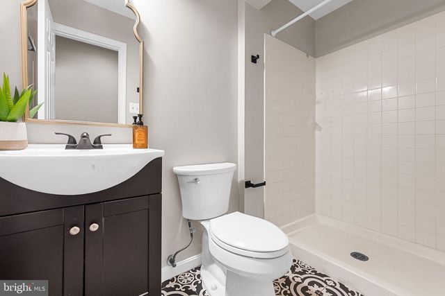 3711 FOXFIELD LN, Fairfax, VA 22033