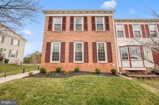 3711 FOXFIELD LN, Fairfax, VA 22033