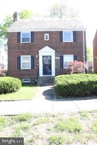 1663 WEBSTER ST NE, Washington, DC 20017