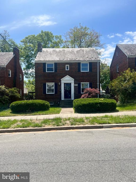 1663 WEBSTER ST NE, Washington, DC 20017