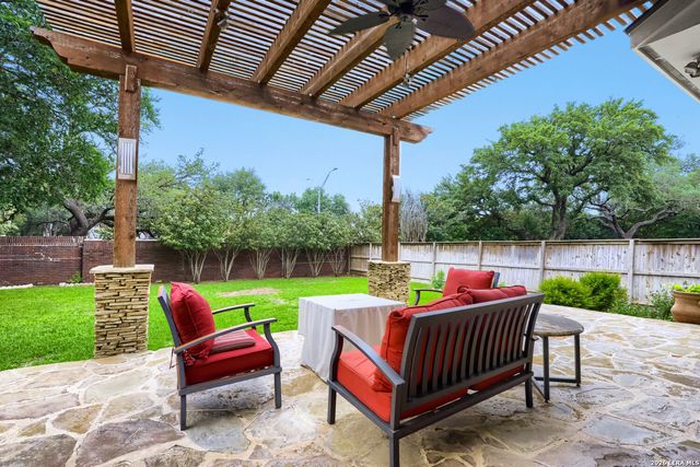 15114 Grayoak Forest, San Antonio, TX 78248